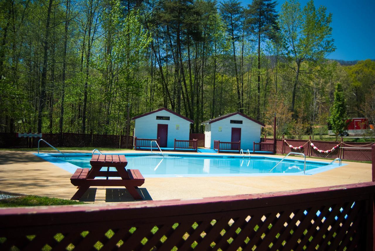 Country Hideaway At Mountain Lakes Resort クリーブランド エクステリア 写真